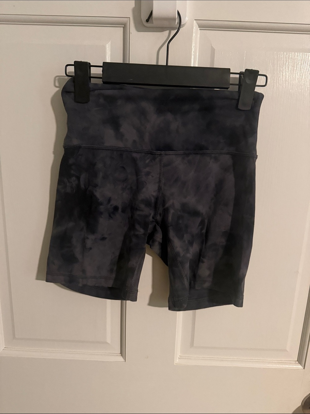Lululemon High-Waist Women's Bike Shorts in Charcoal Tie-Dye